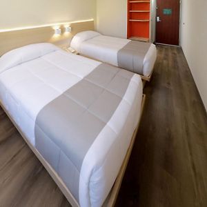 Habitación con 2 Camas Individuales